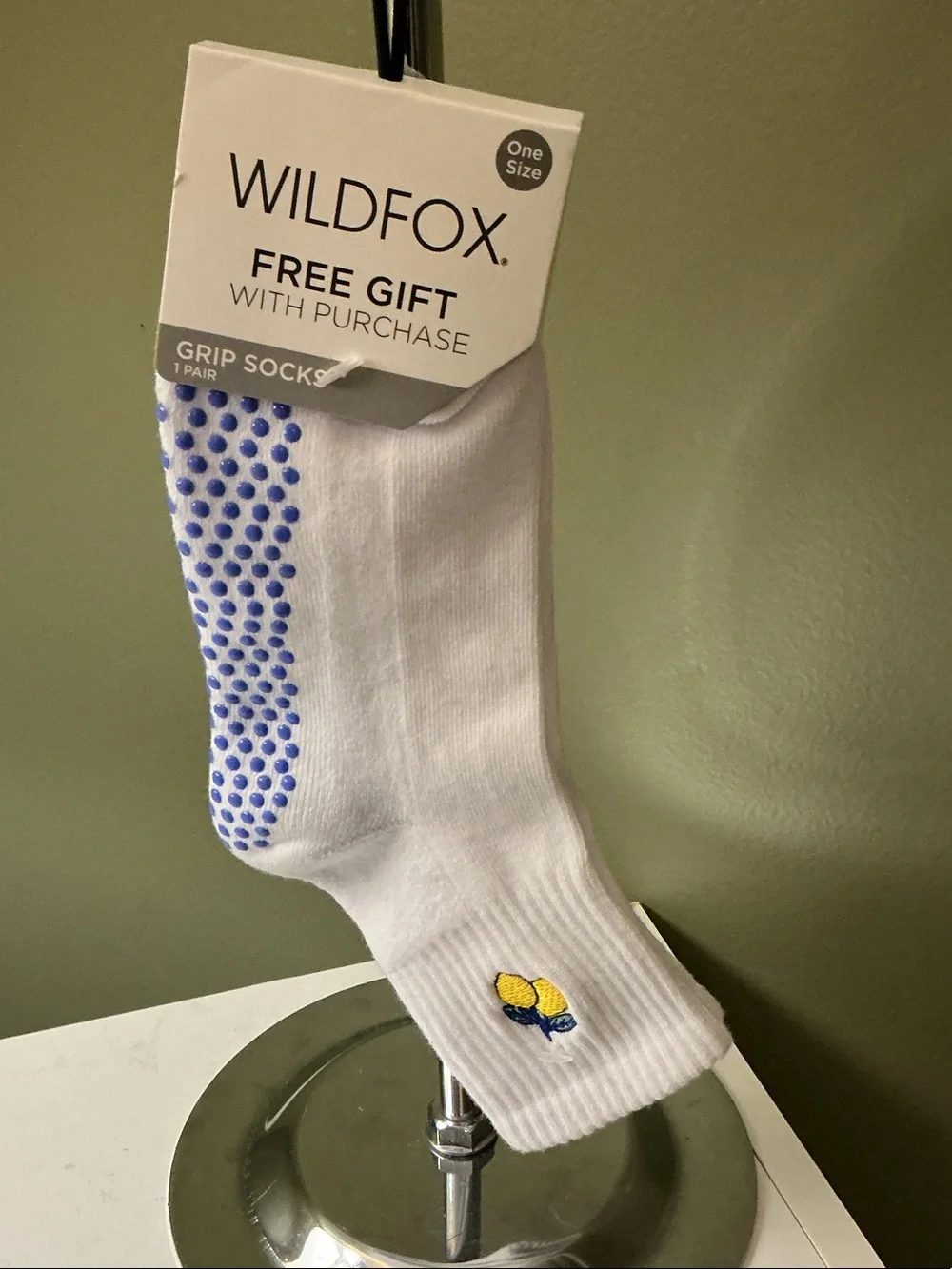 Wildfox NWT White Athletic Grip Socks Blue Dots Yellow Lemon One Size